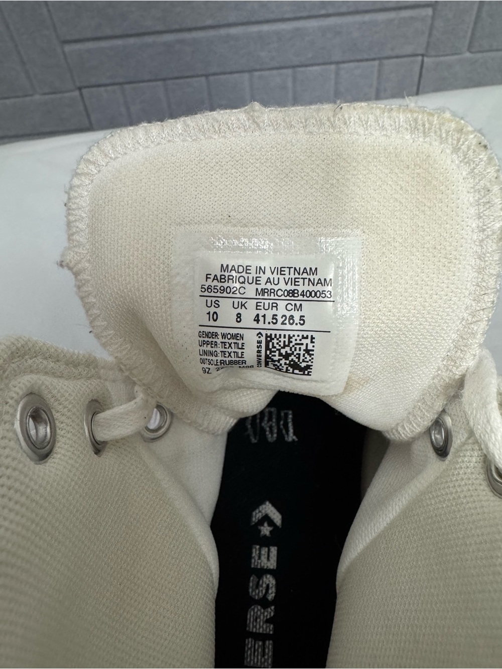 Converse Chuck Taylor All Star High Top Sneakers Canvas Lugged Sole Women's 10 - Picture 8 of 8